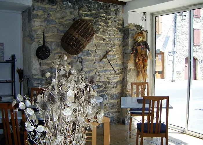 فندق مبيت وإفطار Les Cardabelles 3*